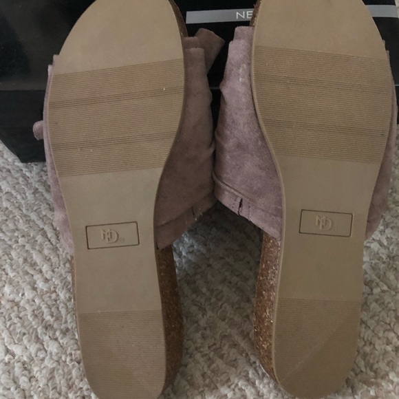 New Directions suede flats - Picture 3 of 6